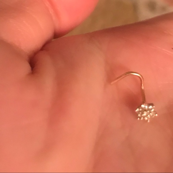 maria tash | 3mm diamond flower nostril stud - Picture 5 of 5